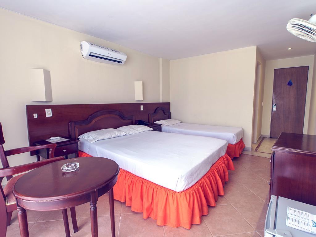 Hotel Palmetto จีราร์ดอท ภายนอก รูปภาพ